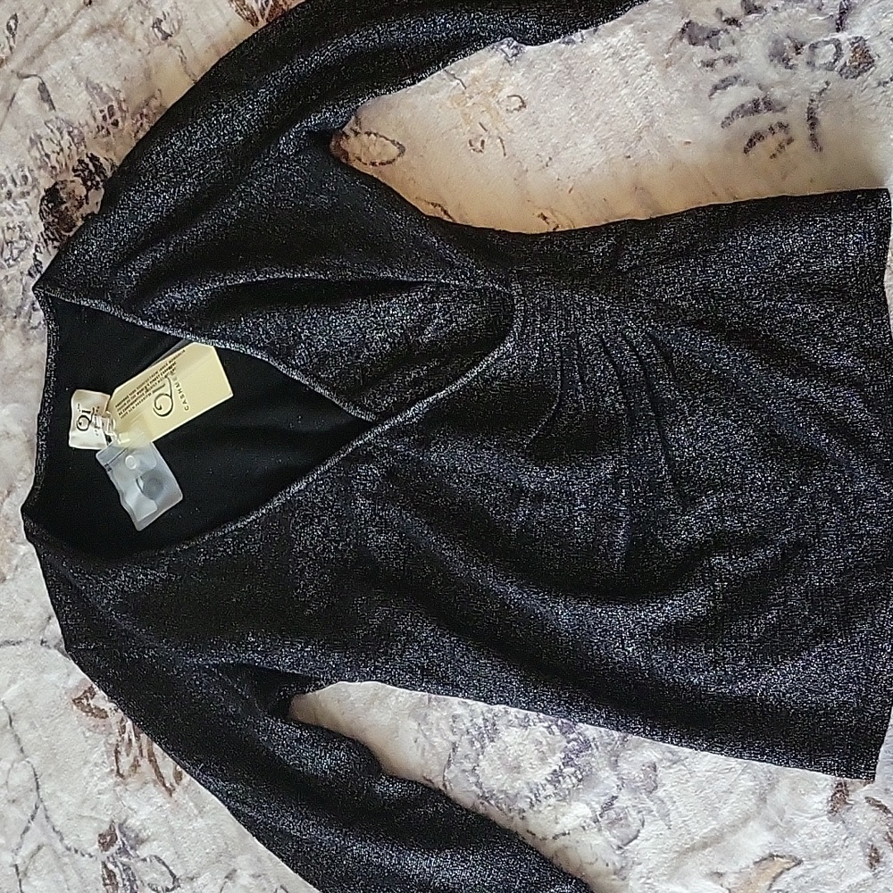 QI Cashmere Sweater